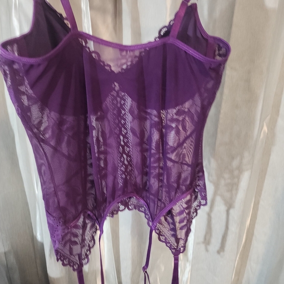 Purple XL boustier/garter - Picture 2 of 3